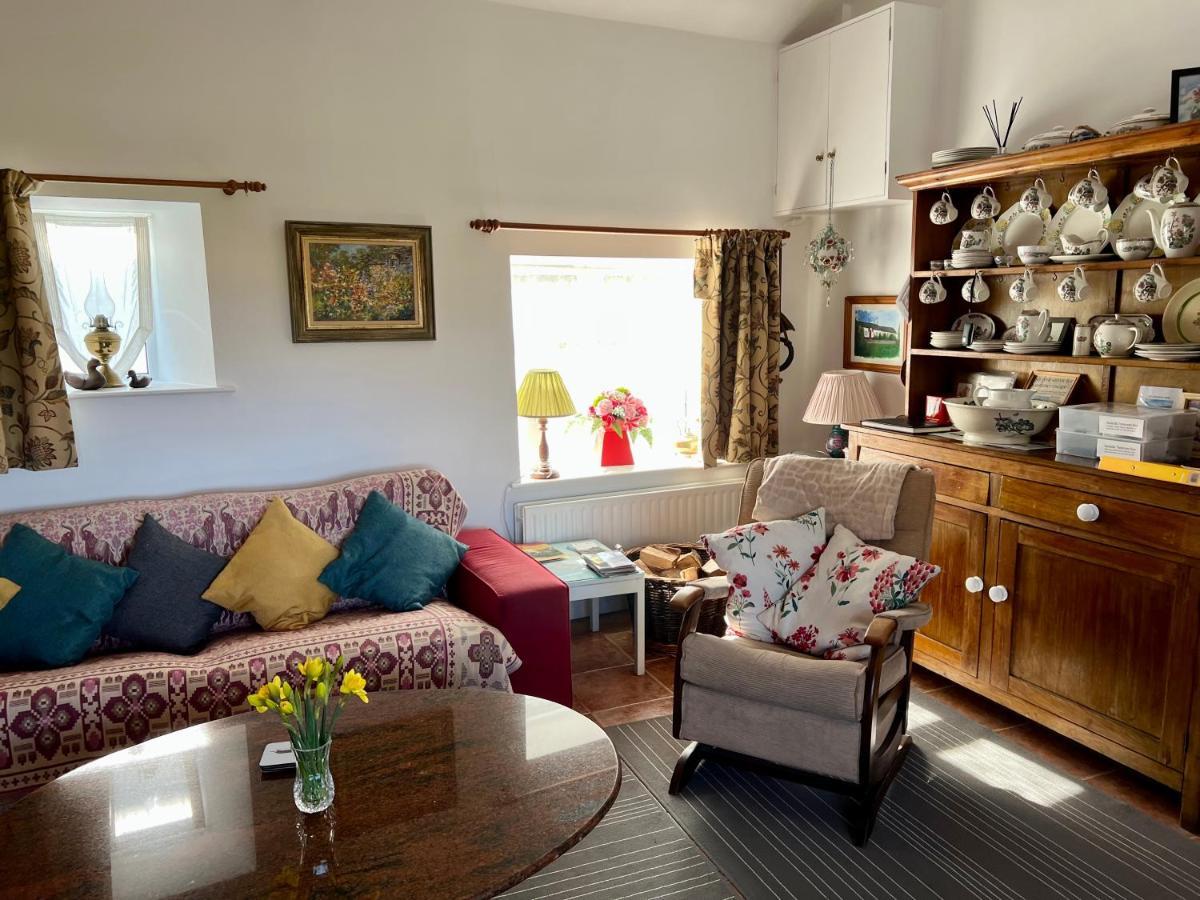 Tornaroan Cottage Ballycastle Esterno foto