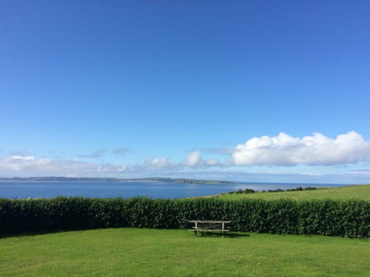 Tornaroan Cottage Ballycastle Esterno foto